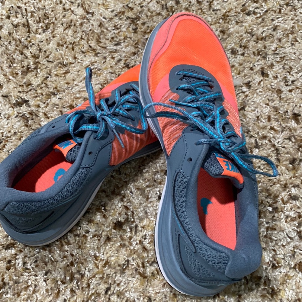 Worn only 2 time, in great condition